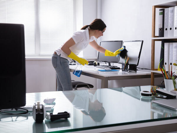 Úklidy kanceláří